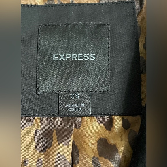 Express Black Peplum Lightweight Relaxed Fitted Career Style Jacket Size XS - Picture 7 of 8